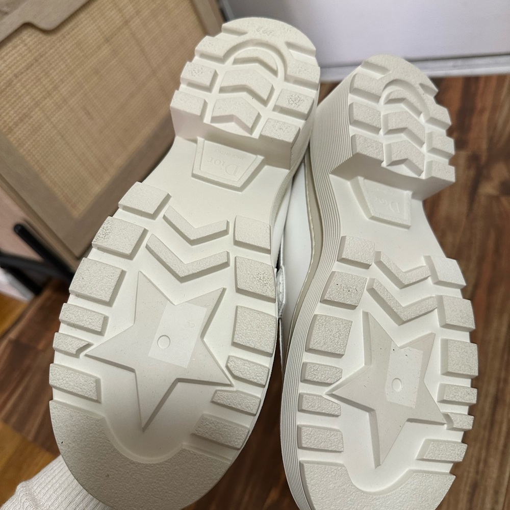 Dior White Cream Loafers - Picture 3 of 6